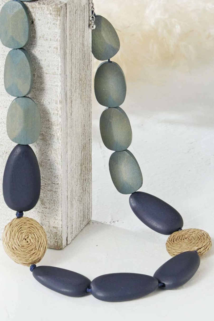 Accessories & Home * | Lake Dreams Necklace Blue Multi