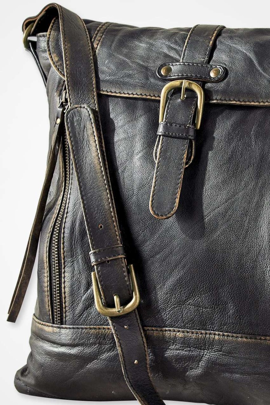 Accessories & Home * | Well Traveled Messenger Bag Black